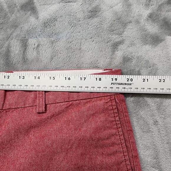 Old Navy Shorts Mens 40 Red Flat Front Ultimate Slim Built in Flex Casual Preppy - Picture 5 of 9